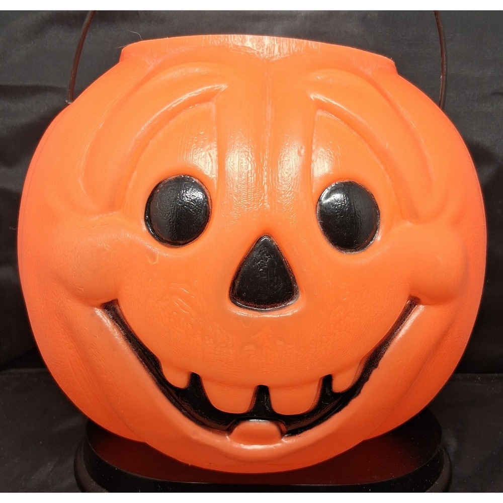 Vintage General Foam Plastics Halloween Pumpkin Blow Mold Pail Orange 7in